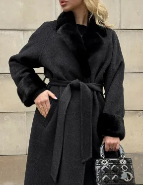 Женское демисезонное шерстяное пальто-халат с отделкой из меха норки