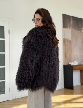 Полушубок из меха ламы в цвете графит
