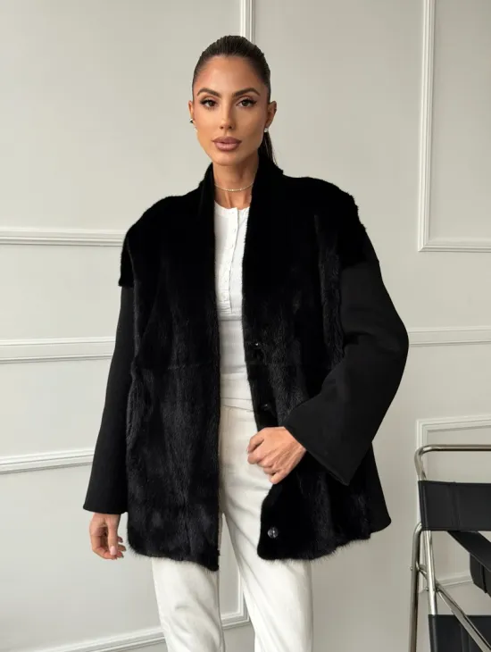 Полупальто демисезонное шерстяное с отделкой из меха норки