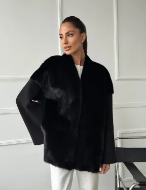 Полупальто демисезонное шерстяное с отделкой из меха норки