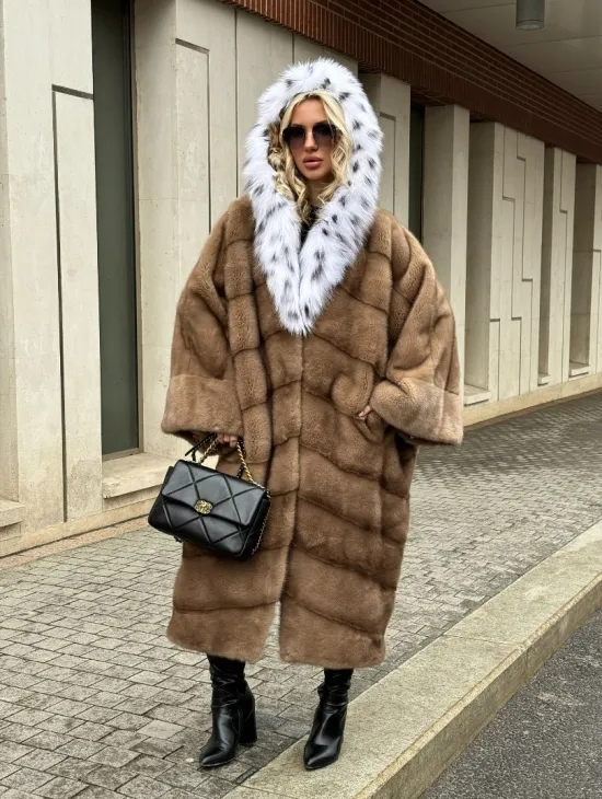 Норковая шуба больших размеров в стиле Бохо с капюшоном под рысь