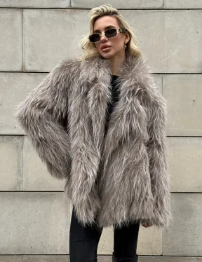 Полушубок из енота с английским воротником