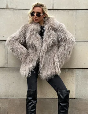 Полушубок из енота с английским воротником