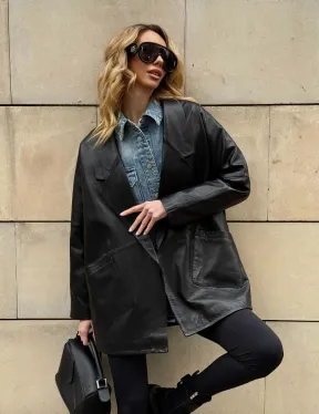 Черный короткий тренч из натуральной кожи на запах с поясом