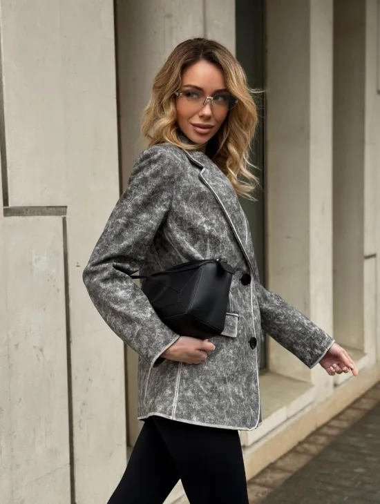 Женский кожаный пиджак Retro style весна 2025 - Vintage Marble
