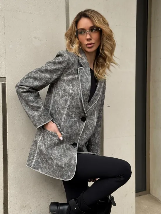 Женский кожаный пиджак Retro style весна 2025 - Vintage Marble