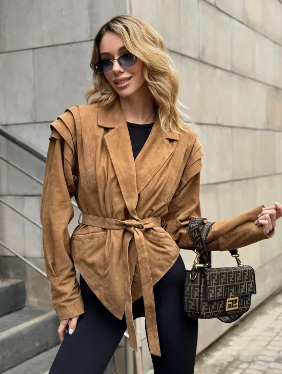 Женская куртка из замшевой кожи с поясом - American style