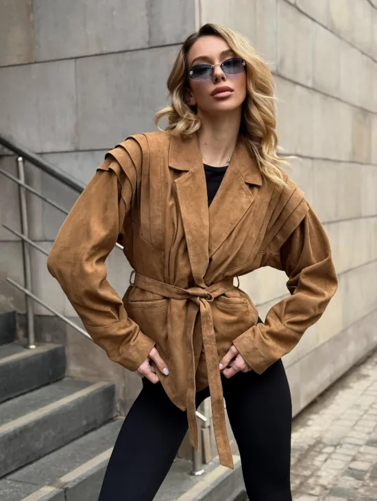 Женская куртка из замшевой кожи с поясом - American style