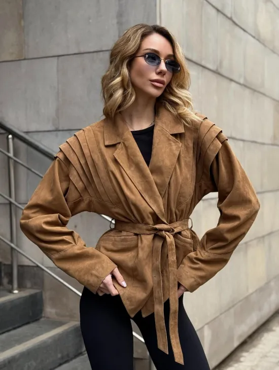 Женская куртка из замшевой кожи с поясом - American style