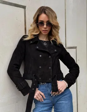 Черная короткая курточка из натуральной замши