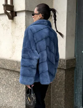 Короткая норковая шуба в цвете джинс с английским воротником