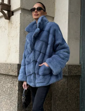 Короткая норковая шуба в цвете джинс с английским воротником