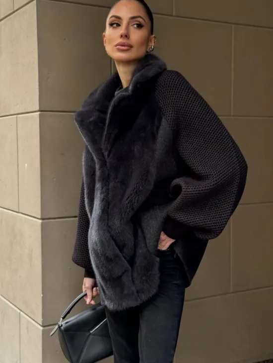Шерстяная женская куртка с отделкой из меха норки