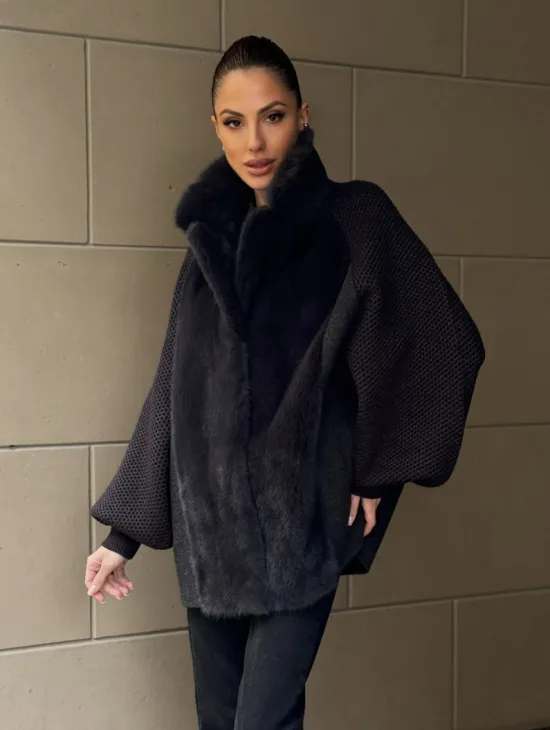 Шерстяная женская куртка с отделкой из меха норки