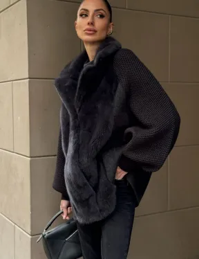 Шерстяная женская куртка с отделкой из меха норки