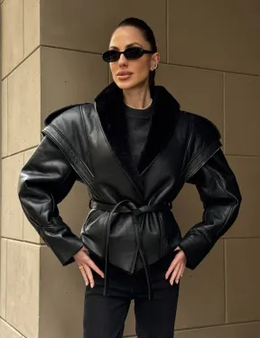 Черная куртка - дубленка на запах с поясом из меха мериноса