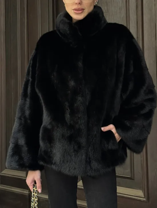 Норковый полушубок черного цвет стойка воротник