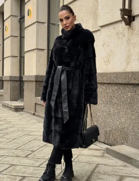 Шуба из плюшевой скандинавской норки в сине-черном цвете - стойка воротник