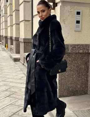 Шуба из плюшевой скандинавской норки в сине-черном цвете - стойка воротник