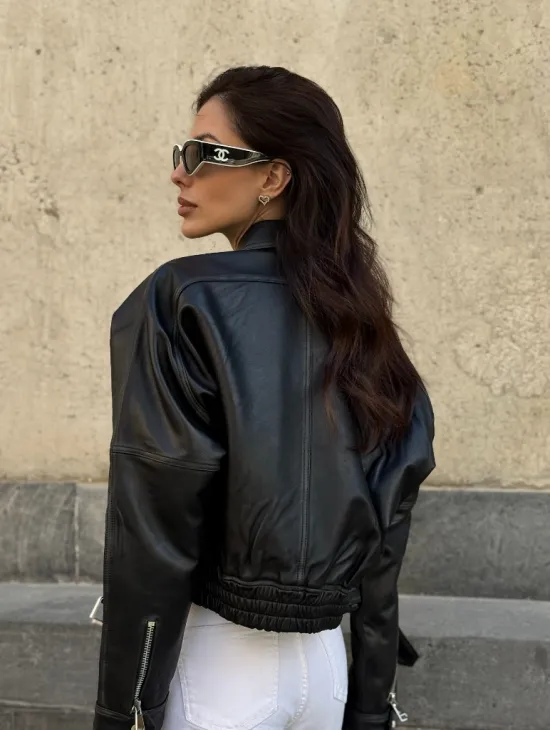 Кожаная куртка в стиле Casual