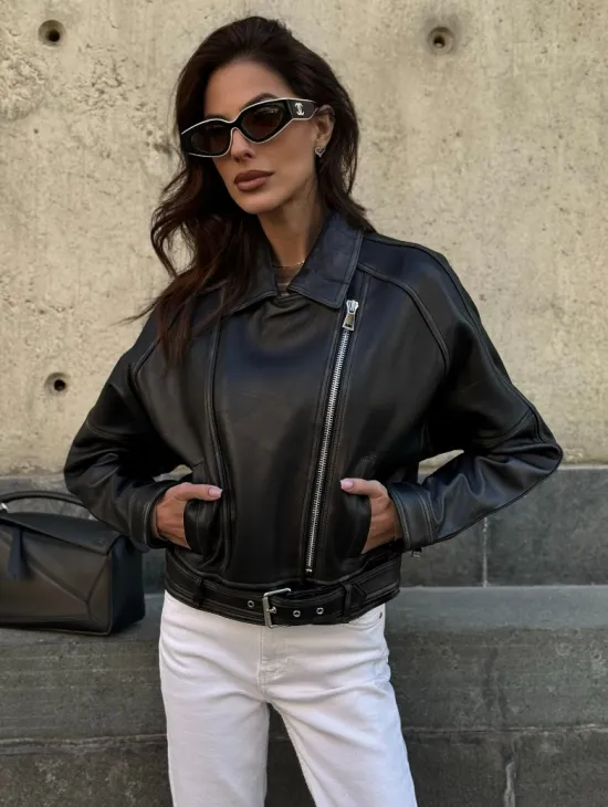 Кожаная куртка в стиле Casual