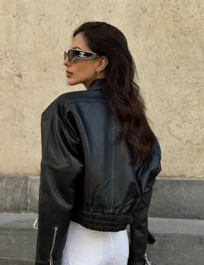 Кожаная куртка в стиле Casual