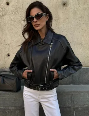 Кожаная куртка в стиле Casual