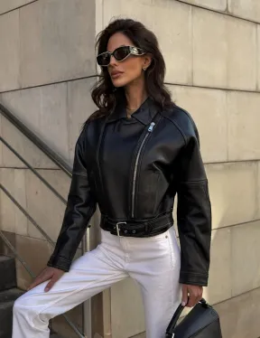 Кожаная куртка в стиле Casual