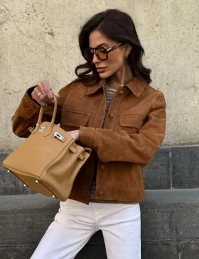 Прямой жакет из натуральной замши с накладными карманами