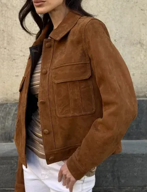 Прямой жакет из натуральной замши с накладными карманами