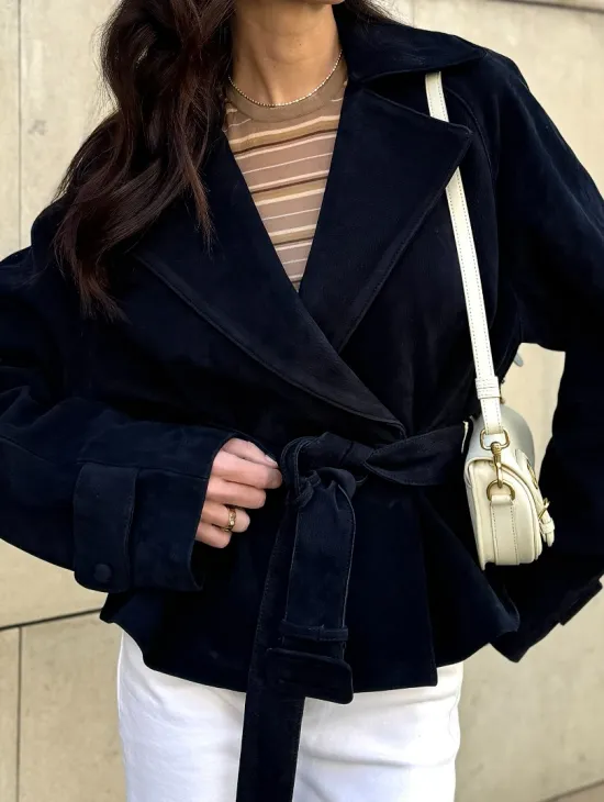 Модная куртка из замшевой кожи