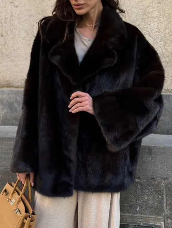 Норковая шуба в цвете махагон