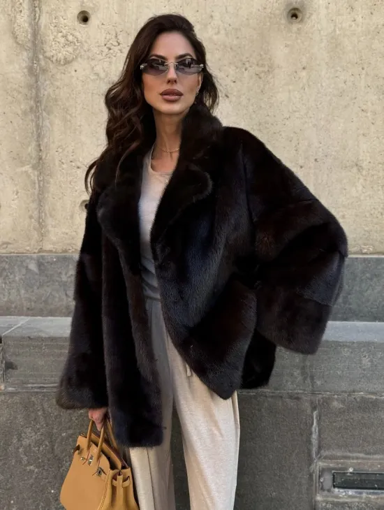 Норковая шуба в цвете махагон