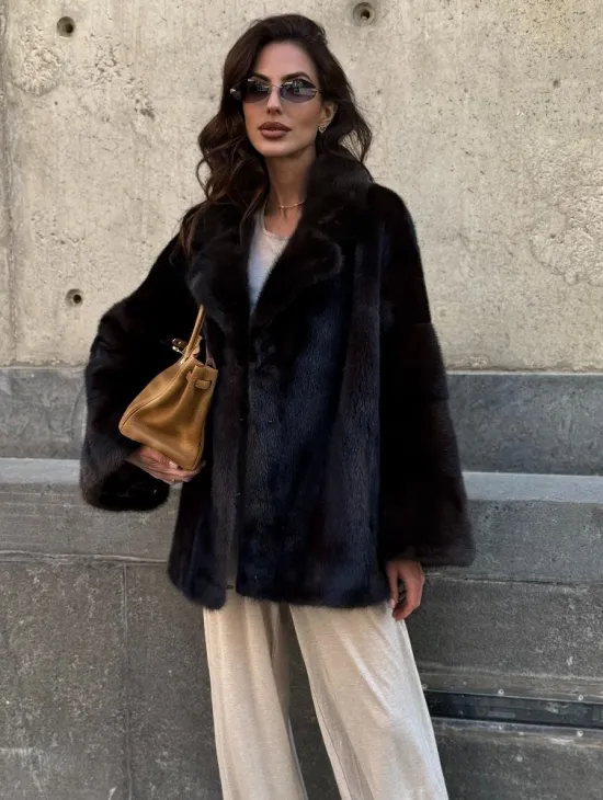 Норковая шуба в цвете махагон