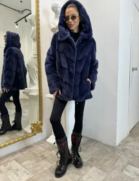 Короткая шуба из импортной норки с капюшоном