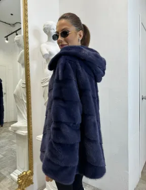 Короткая шуба из импортной норки с капюшоном