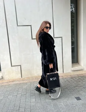 Шуба из норки Velvet с капюшоном в черном цвете