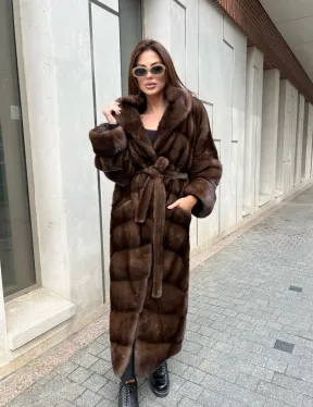 Элитная норковая шуба NAFA  в цвете соболь с капюшоном