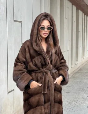 Элитная норковая шуба NAFA  в цвете соболь с капюшоном