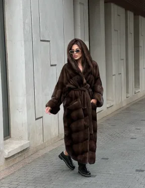 Элитная норковая шуба NAFA  в цвете соболь с капюшоном