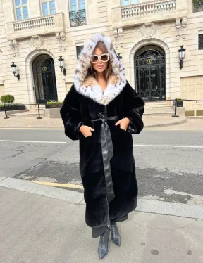 Шуба из плюшевой норки Velvet с капюшоном из меха рыси