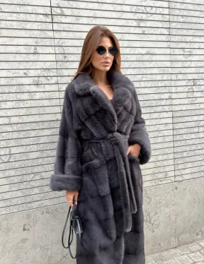 Удлиненная шуба из норки в цвете графит