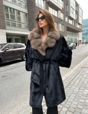Черная шуба из аукционной норки с воротником из куницы- кимоно
