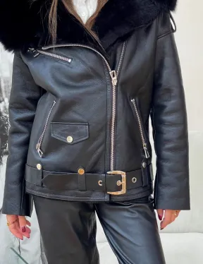 Дубленка авиатор из натуральной овчины с капюшоном