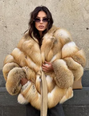 Шуба из меха лисы Golden Sunrise с английским воротником