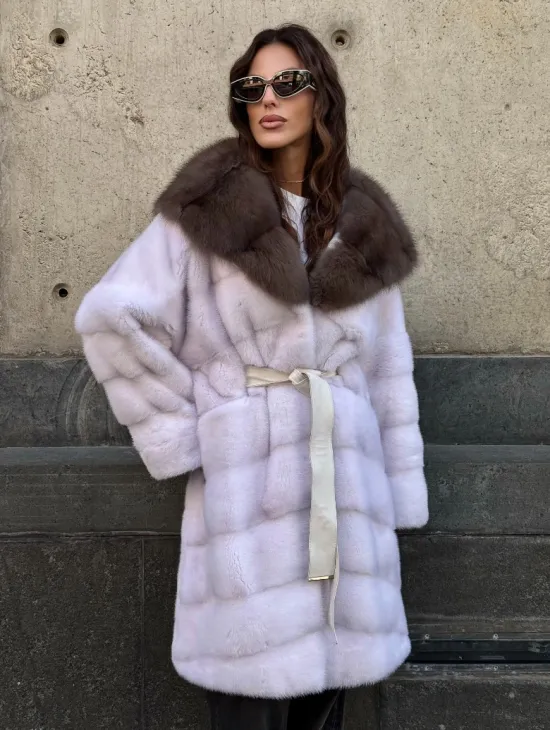 Шуба норковая  - капюшон куница