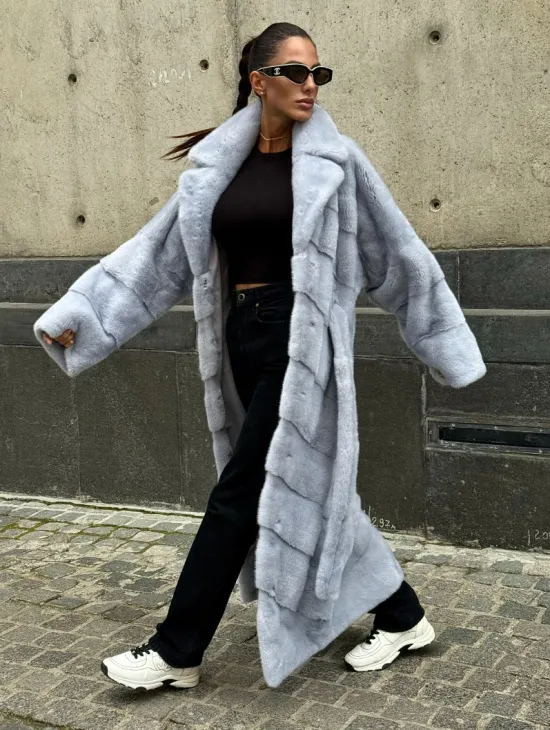 Длинная шуба из голубой скандинавской норки