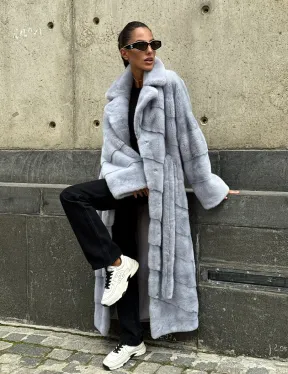 Длинная шуба из голубой скандинавской норки