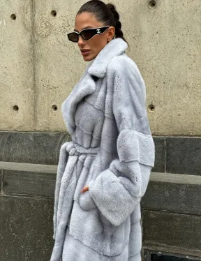 Длинная шуба из голубой скандинавской норки