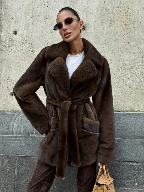 Шуба из скандинавской норки VELVET - цвет соболь